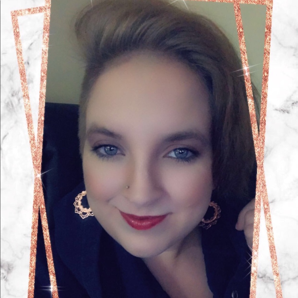 Meet your Posher, Samantha